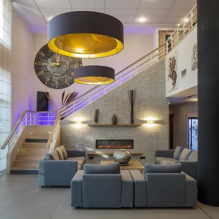 ホテル Golden Tulip Roissy - Parc Des Expositions 4*