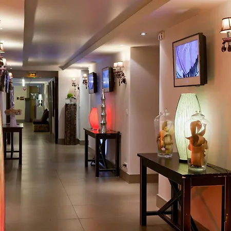 ホテル Golden Tulip Roissy - Parc Des Expositions 4*