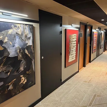 ホテル Golden Tulip Roissy - Parc Des Expositions