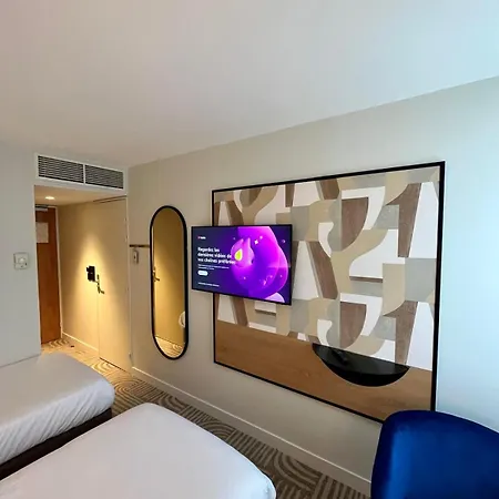 ホテル Golden Tulip Roissy - Parc Des Expositions 4*