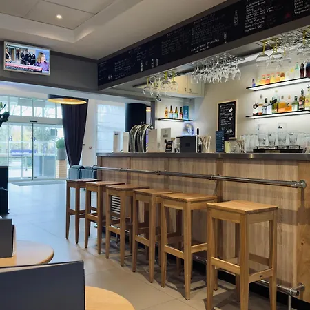 Golden Tulip Roissy - Parc Des Expositions 4* ヴィルパント