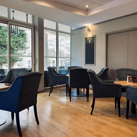 ホテル Golden Tulip Roissy - Parc Des Expositions