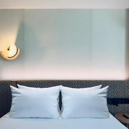 ホテル Golden Tulip Roissy - Parc Des Expositions 4*