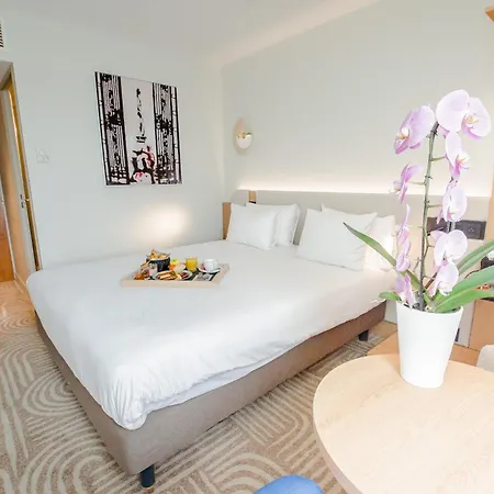 ホテル Golden Tulip Roissy - Parc Des Expositions