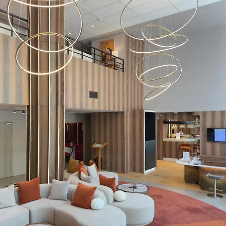 ホテル Golden Tulip Roissy - Parc Des Expositions ヴィルパント