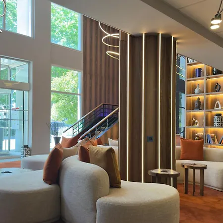 Golden Tulip Roissy - Parc Des Expositions ホテル 4*