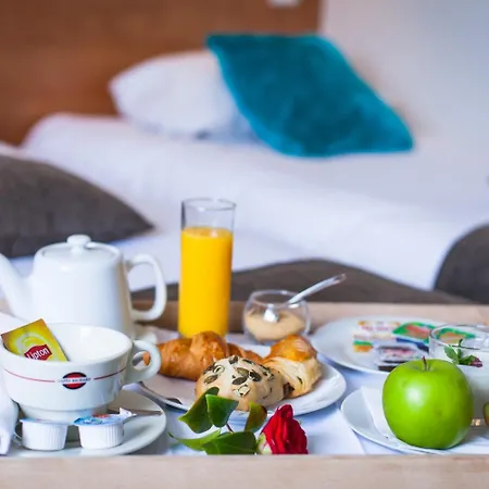 Golden Tulip Roissy - Parc Des Expositions ホテル 4*