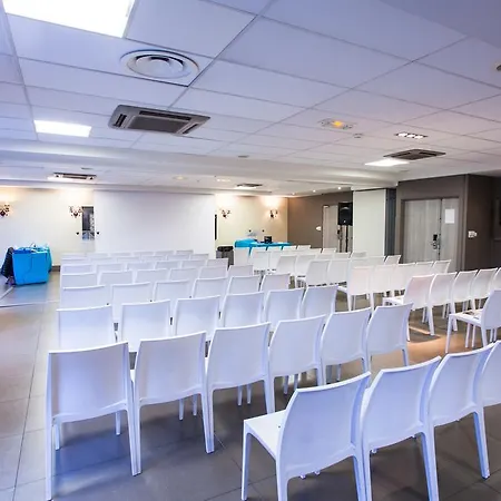 Golden Tulip Roissy - Parc Des Expositions