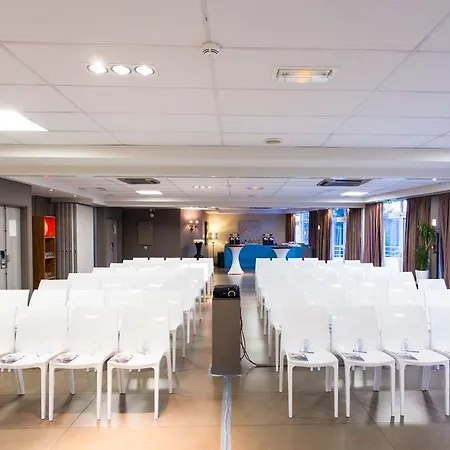 ホテル Golden Tulip Roissy - Parc Des Expositions